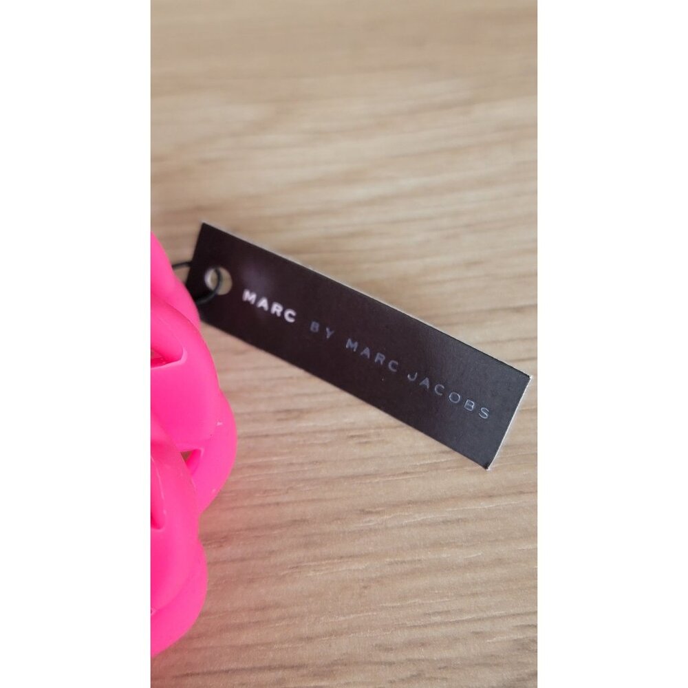 Rubberized chunky spiral bracelet with small gold Marc Jacobs logo charm; NWT. - Picture 4 of 4